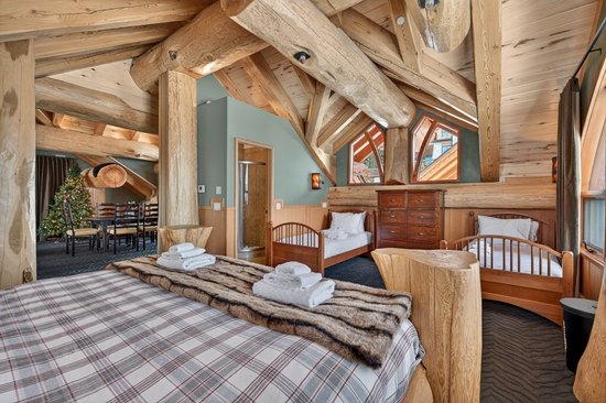 Big White 4 Bedroom Accommodation - White Spirit Lodge - #4671