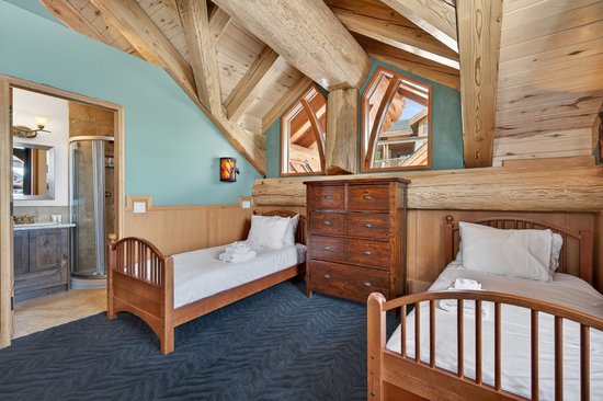 Big White 4 Bedroom Accommodation - White Spirit Lodge - #4671