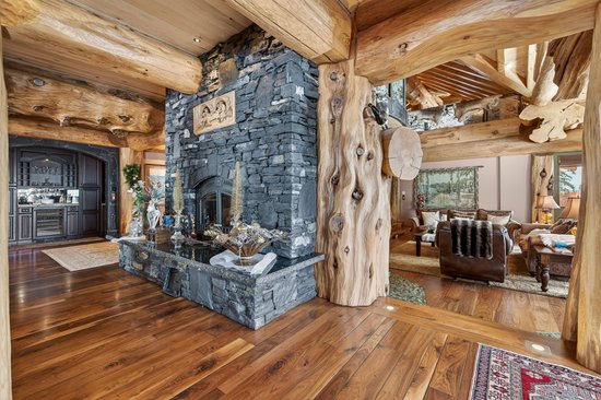 Big White 4 Bedroom Accommodation - White Spirit Lodge - #4671