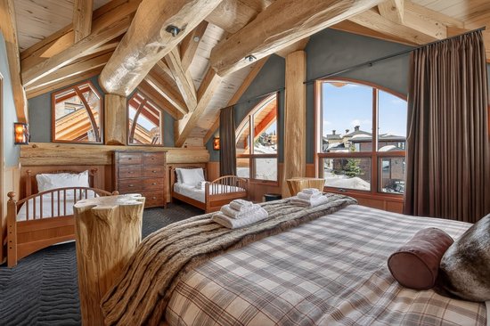 Big White 4 Bedroom Accommodation - White Spirit Lodge - #4671