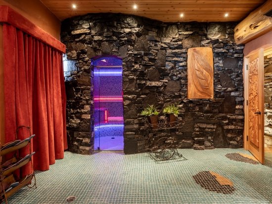 Big White 4 Bedroom Accommodation - White Spirit Lodge - #4671