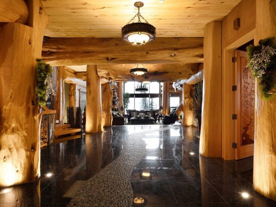 Big White 4 Bedroom Accommodation - White Spirit Lodge - #4671