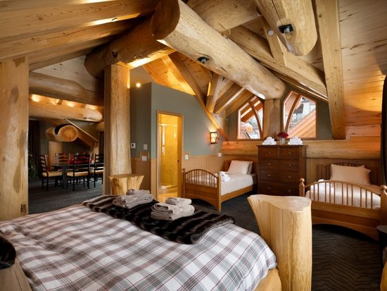 Big White 4 Bedroom Accommodation - White Spirit Lodge - #4671