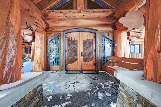 Big White 4 Bedroom Accommodation - White Spirit Lodge - #4671