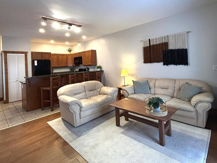 Osoyoos 2 Bedroom Accommodation - Casa Del Mila Oro Resort - #4684