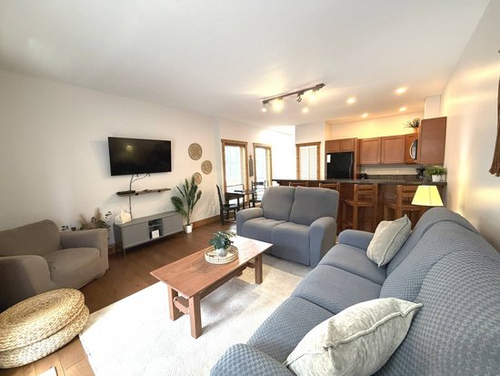 Osoyoos 2 Bedroom Accommodation - Casa Del Mila Oro Resort - #4684