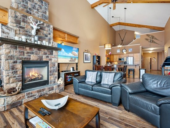 Big White 4 Bedroom Accommodation - Blackrock - #4686