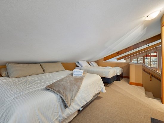 Big White 4 Bedroom Accommodation - Blackrock - #4686