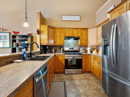 Big White 4 Bedroom Accommodation - Blackrock - #4686