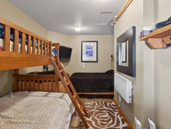 Big White 4 Bedroom Accommodation - North - #4692