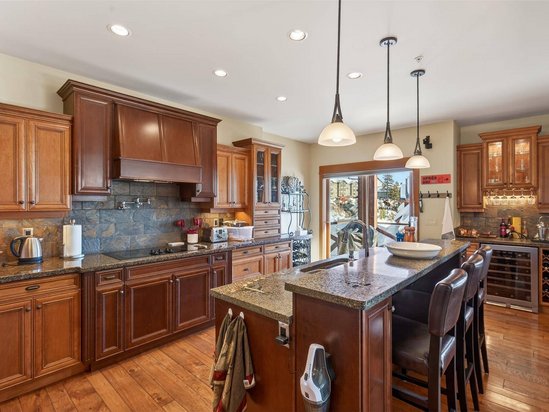 Big White 4 Bedroom Accommodation - North - #4692