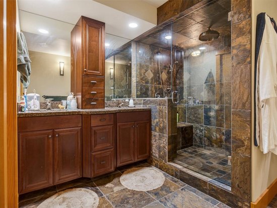 Big White 4 Bedroom Accommodation - North - #4692