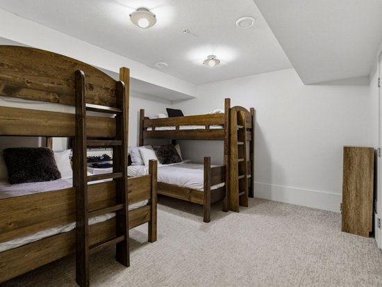 Big White 4 Bedroom Accommodation - The Edge - #4695