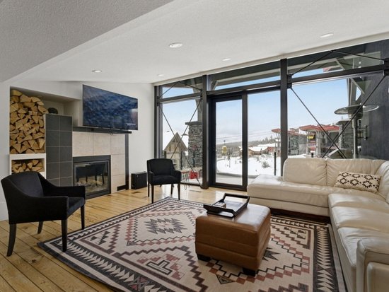 Big White 4 Bedroom Accommodation - The Edge - #4695