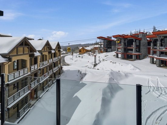 Big White 4 Bedroom Accommodation - The Edge - #4695