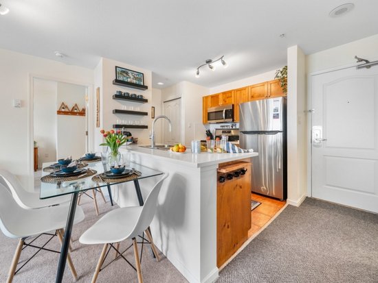 Whistler 2 Bedroom Accommodation - Whistler Town Plaza - Eagle Lodge - #4696