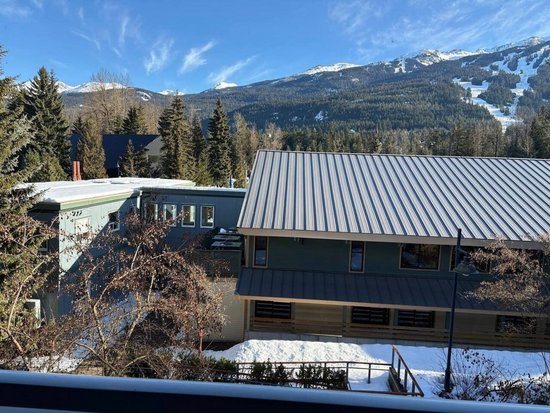 Whistler 2 Bedroom Accommodation - Whistler Town Plaza - Eagle Lodge - #4696