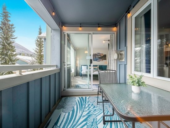 Whistler 2 Bedroom Accommodation - Whistler Town Plaza - Eagle Lodge - #4696