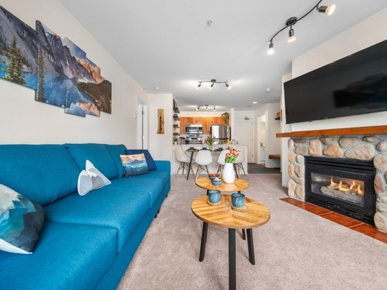 Whistler 2 Bedroom Accommodation - Whistler Town Plaza - Eagle Lodge - #4696