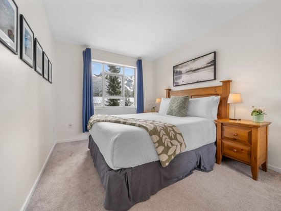 Whistler 2 Bedroom Accommodation - Whistler Town Plaza - Eagle Lodge - #4696