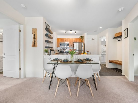 Whistler 2 Bedroom Accommodation - Whistler Town Plaza - Eagle Lodge - #4696