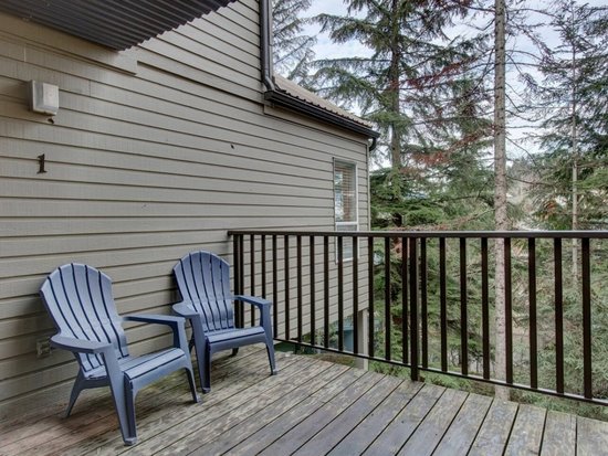 Whistler 1 Bedroom Accommodation - Gondola Village - #4698