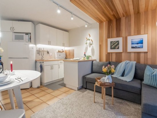 Whistler 1 Bedroom Accommodation - Gondola Village - #4698