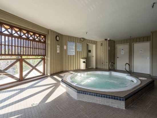 Whistler 1 Bedroom Accommodation - Marketplace Lodge - #4701
