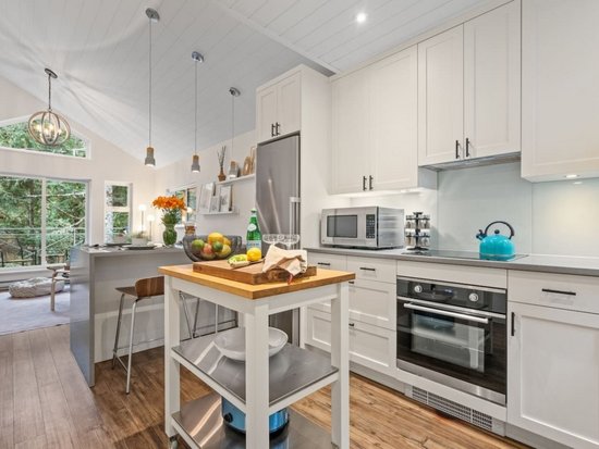 Whistler 2 Bedroom Accommodation - Gondola Heights - #4704