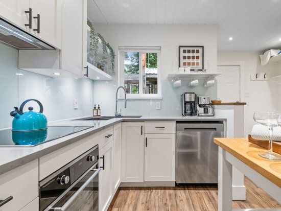 Whistler 2 Bedroom Accommodation - Gondola Heights - #4704