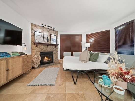 Whistler 2 Bedroom Accommodation - Gleneagles - #4705