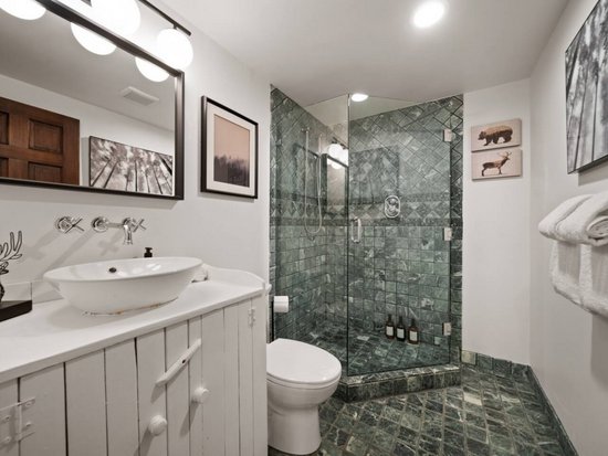 Whistler 2 Bedroom Accommodation - Gleneagles - #4705