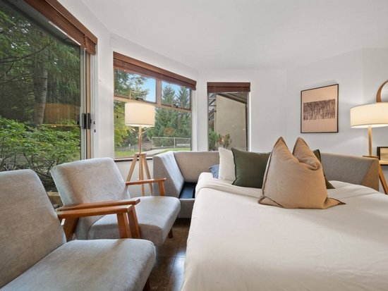 Whistler 2 Bedroom Accommodation - Gleneagles - #4705