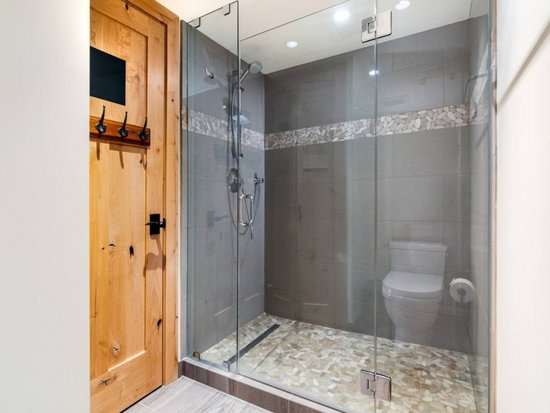 Whistler 2 Bedroom Accommodation - Villas - Wintergreen - #4706