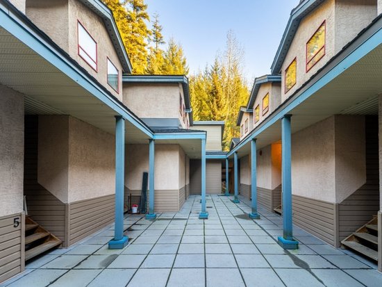 Whistler 2 Bedroom Accommodation - Highpointe Lodge - #4709