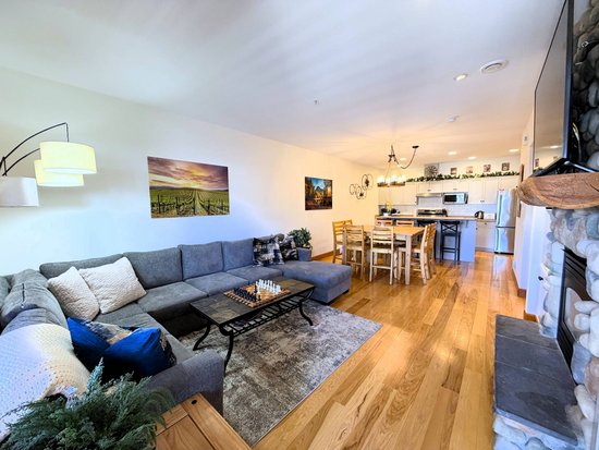 Big White 4 Bedroom Accommodation - Tree Tops - #4716