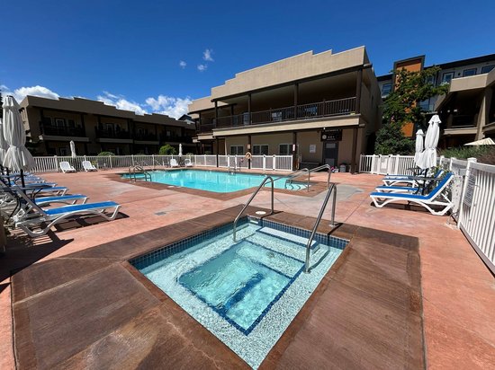 Osoyoos 2 Bedroom Accommodation - Casa Del Mila Oro Resort - #4722