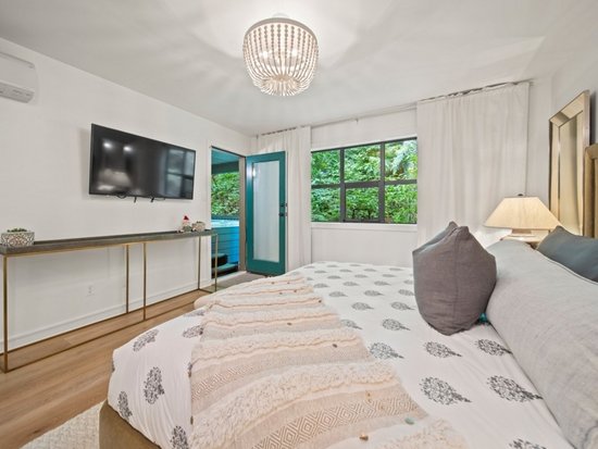 Whistler 3 Bedroom Accommodation - The Woods - #4725