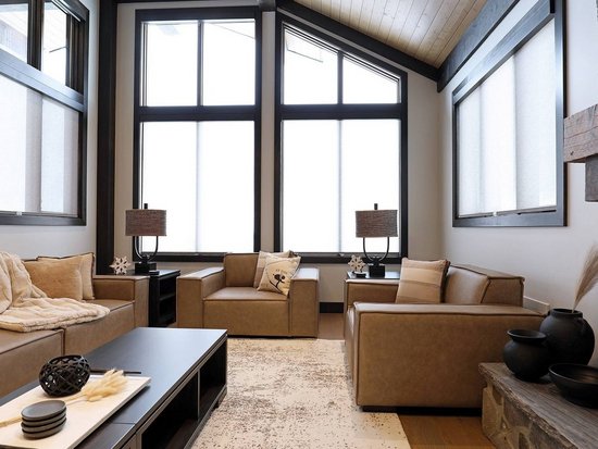 Big White 4 Bedroom Accommodation - Opulence - #4726