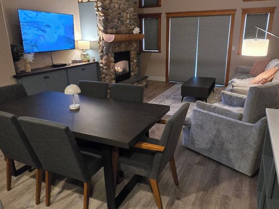 Big White 3 Bedroom Accommodation - Tree Tops - #4730