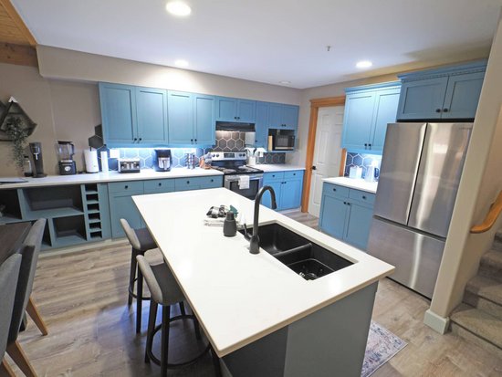 Big White 3 Bedroom Accommodation - Tree Tops - #4730