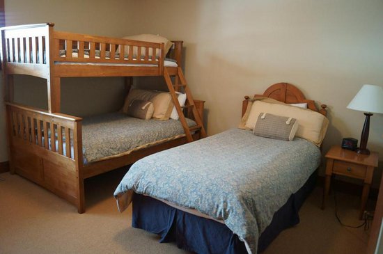 Whistler 3 Bedroom Accommodation - Montebello - #497