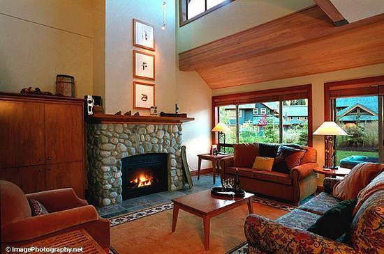 Whistler 3 Bedroom Accommodation - Montebello - #497