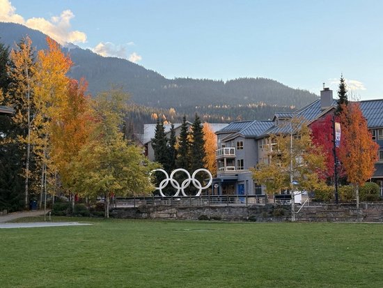 Whistler 3 Bedroom Accommodation - Montebello - #497