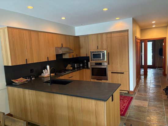 Whistler 3 Bedroom Accommodation - Montebello - #497