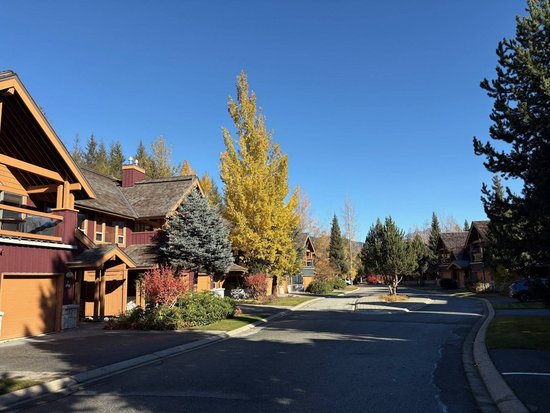 Whistler 3 Bedroom Accommodation - Montebello - #497