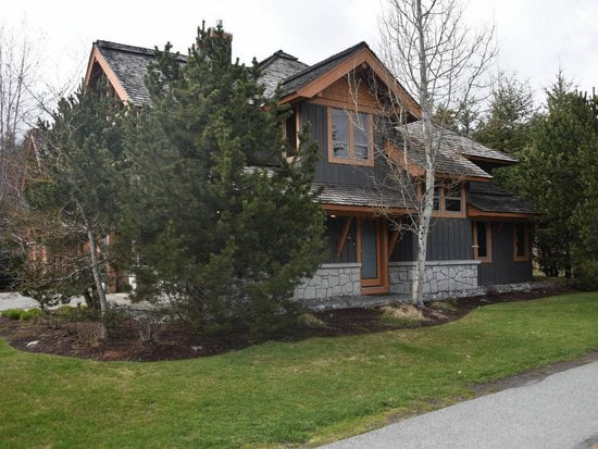 Whistler 4 Bedroom Accommodation - Montebello - #522