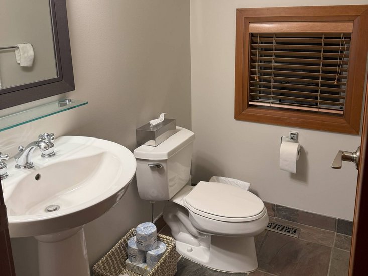 Whistler 4 Bedroom Accommodation - Montebello - #522