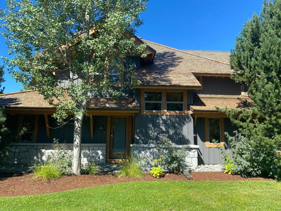 Whistler 4 Bedroom Accommodation - Montebello - #522