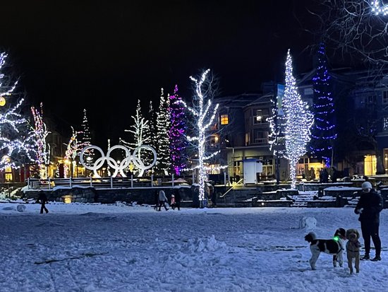 Whistler 2 Bedroom Accommodation - Whistler Town Plaza - Eagle Lodge - #574